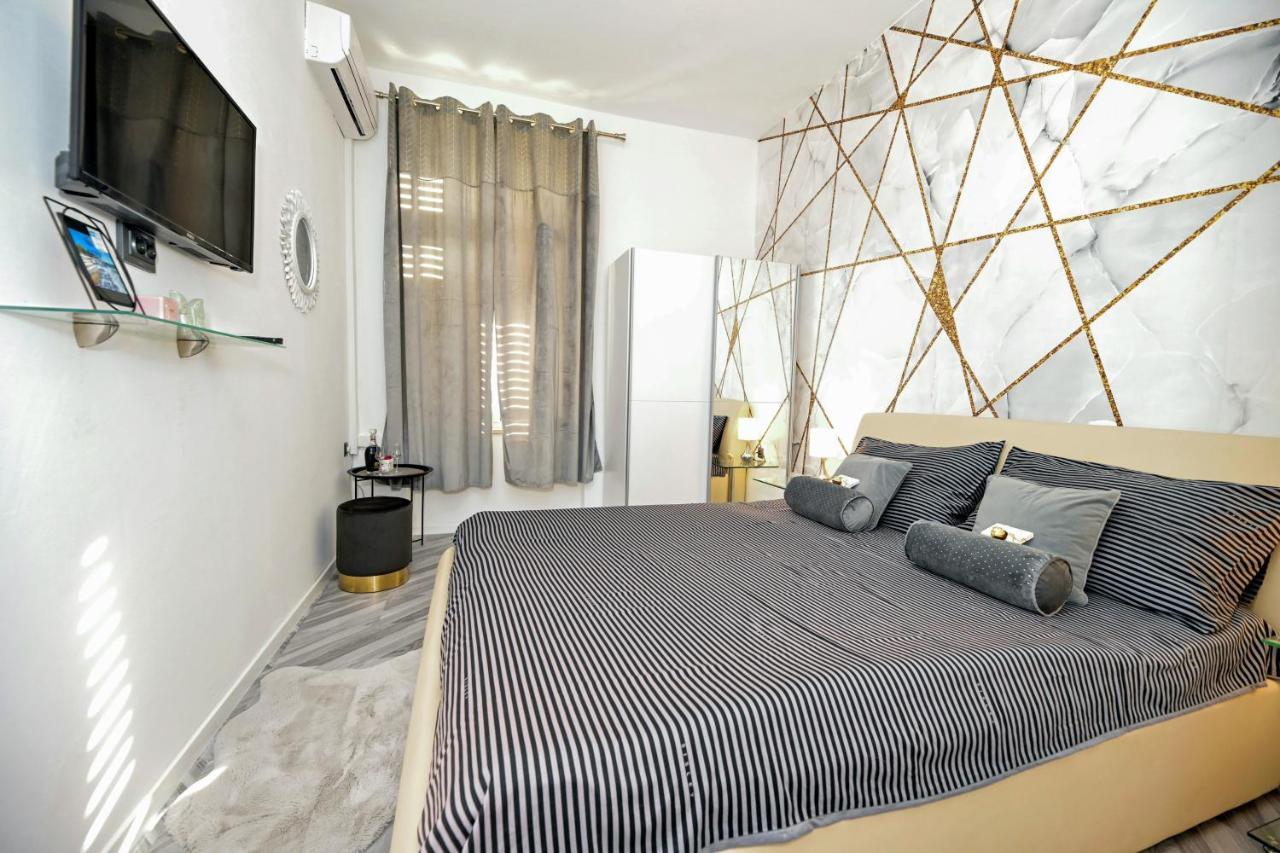 Luxury Apartment Laura ซาดาร์ ภายนอก รูปภาพ