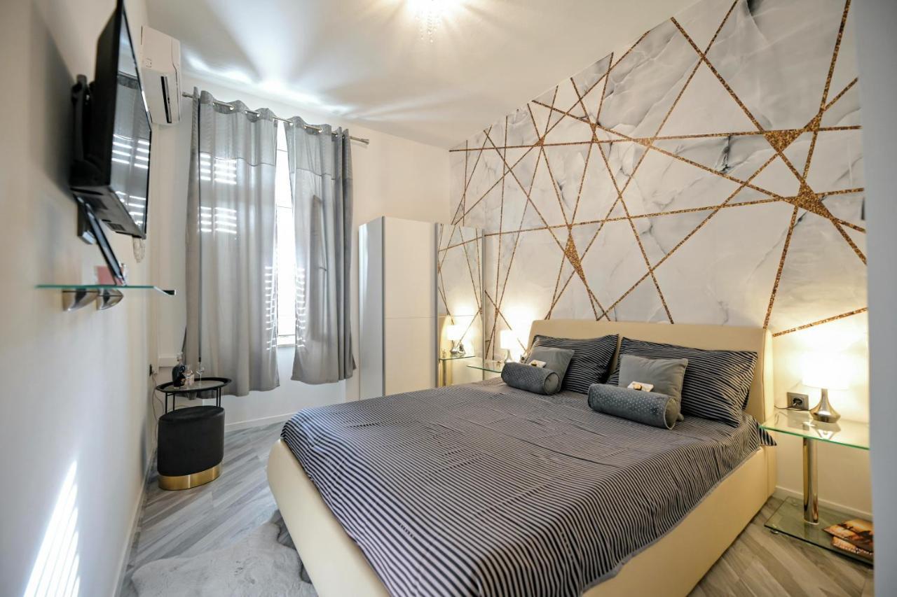 Luxury Apartment Laura ซาดาร์ ภายนอก รูปภาพ