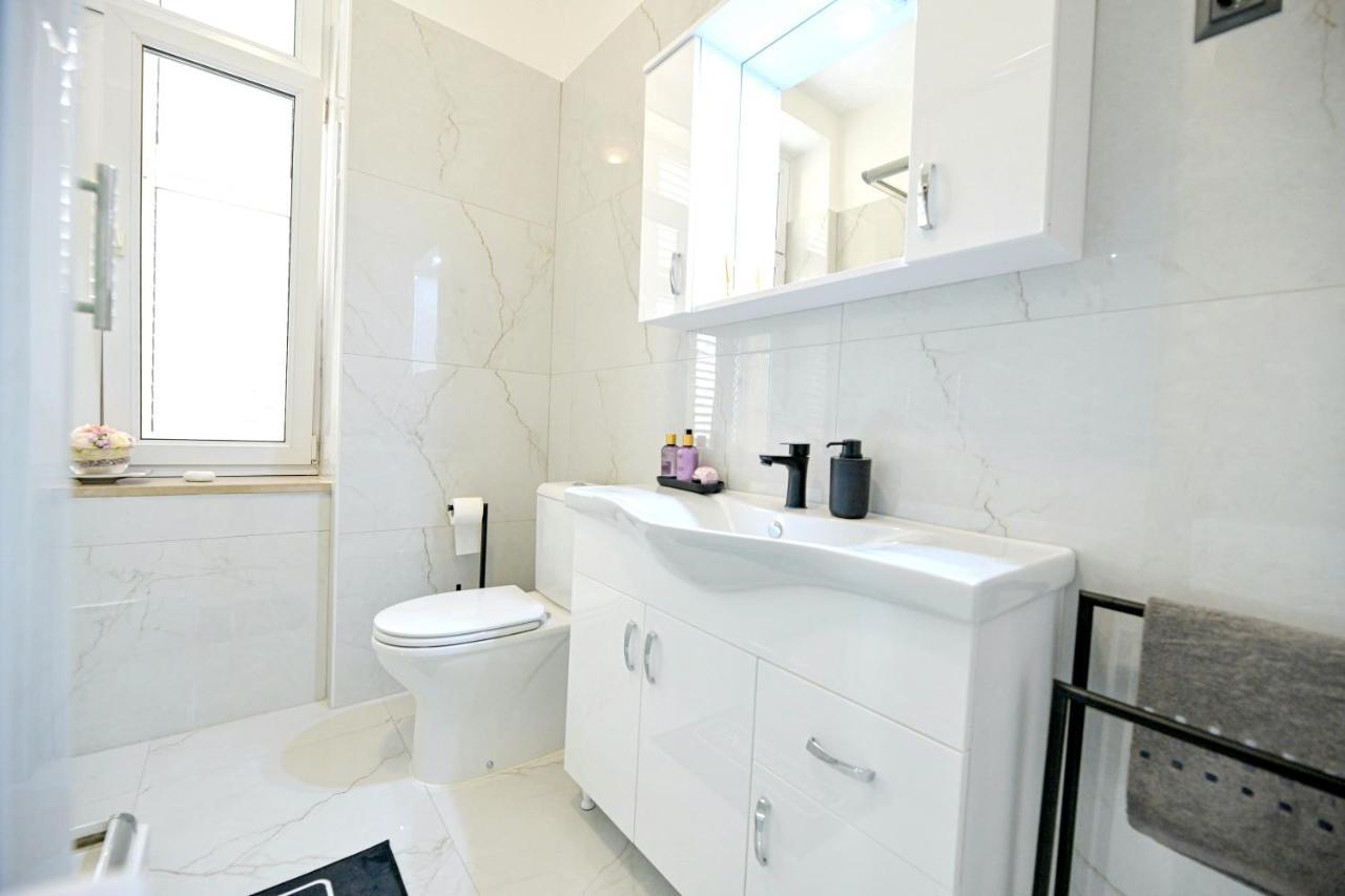 Luxury Apartment Laura ซาดาร์ ภายนอก รูปภาพ